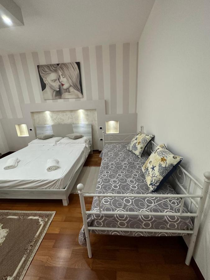 B&B By Family L&G Vibo Valentia Marina Eksteriør bilde